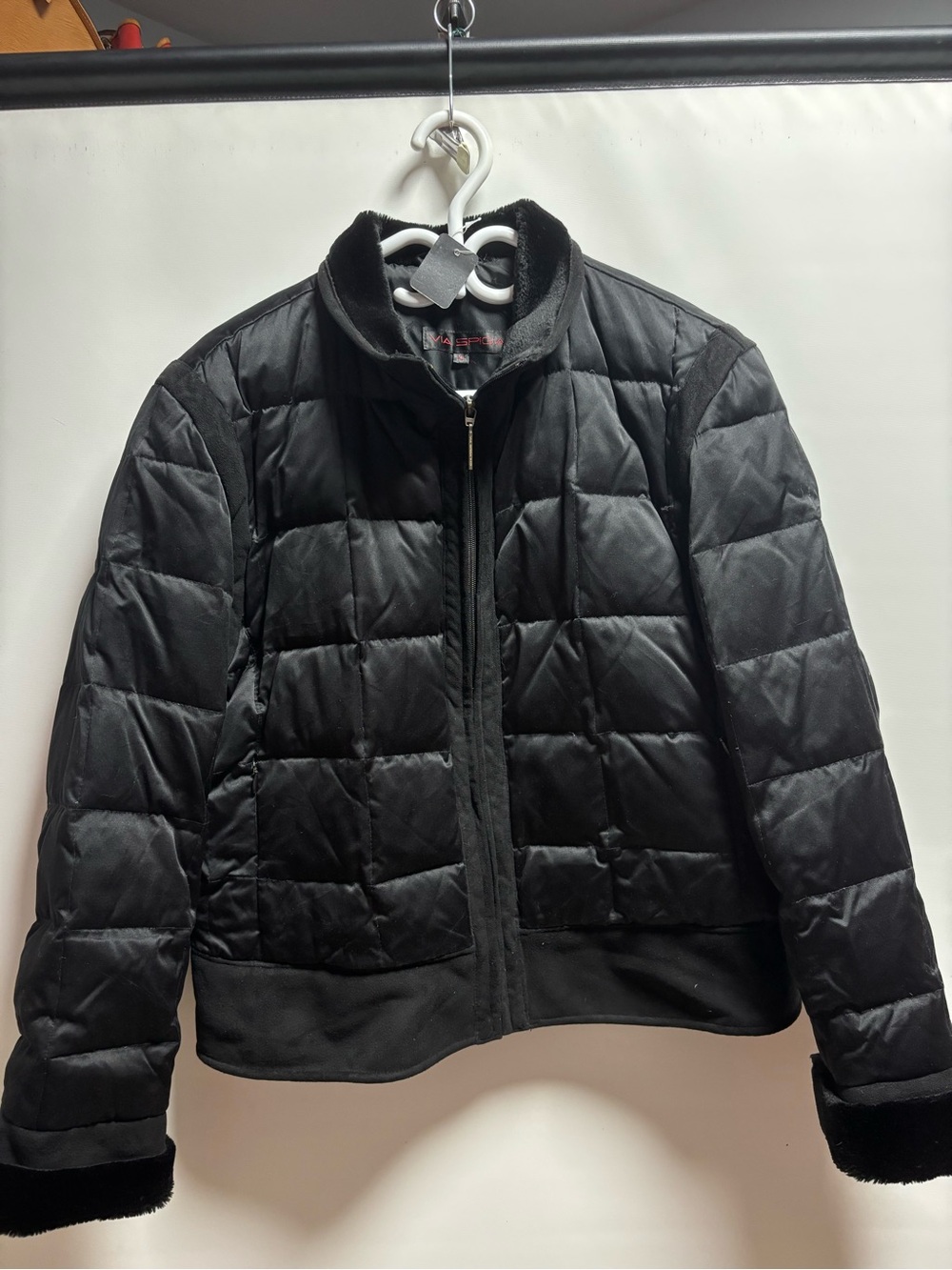 Via Spiga Black Quilted down filled Puffer Jacket with Faux Fur Trim